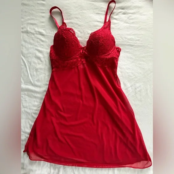 Red lace chemise slip negligee built in bra size M - Picture 10 of 10